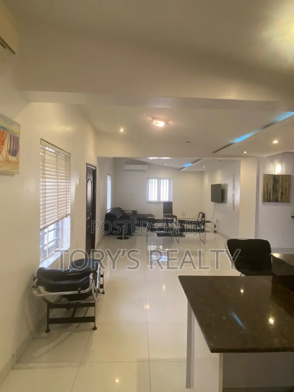 Furnished 2bdrm Apartment in Awolowo Road for rent