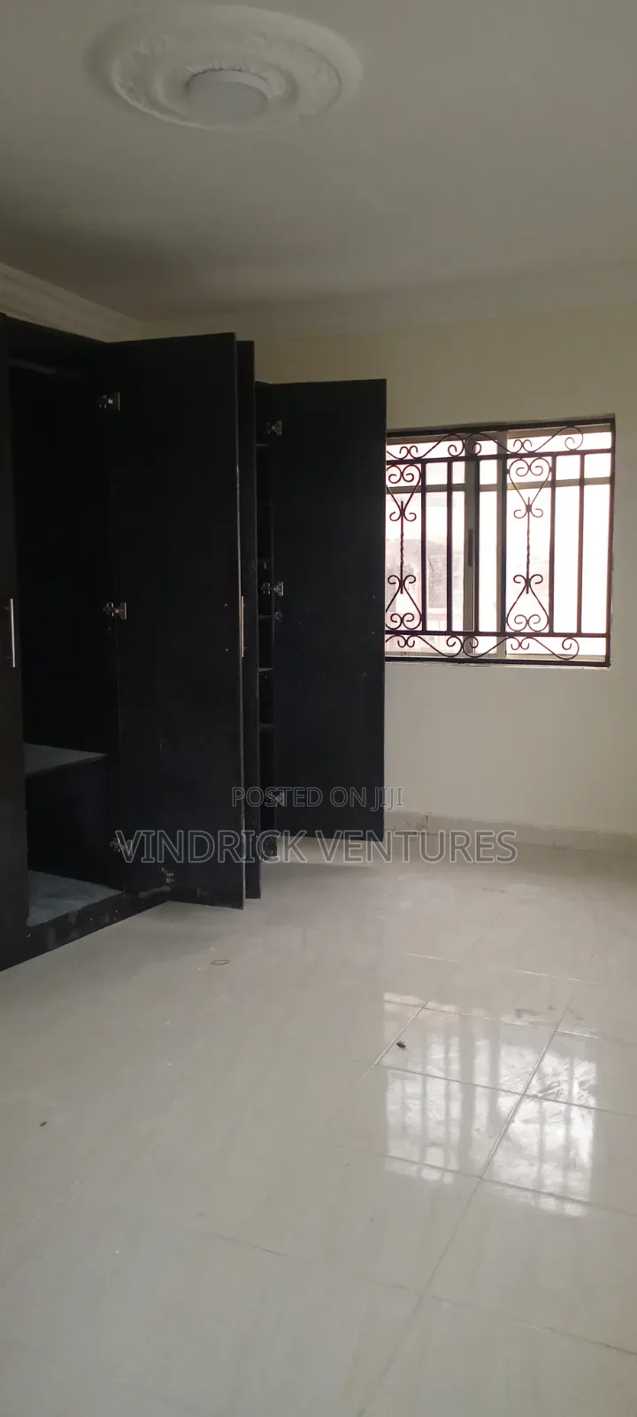 2bdrm Block of Flats in Mobil Road, Ilaje / Lekki for rent