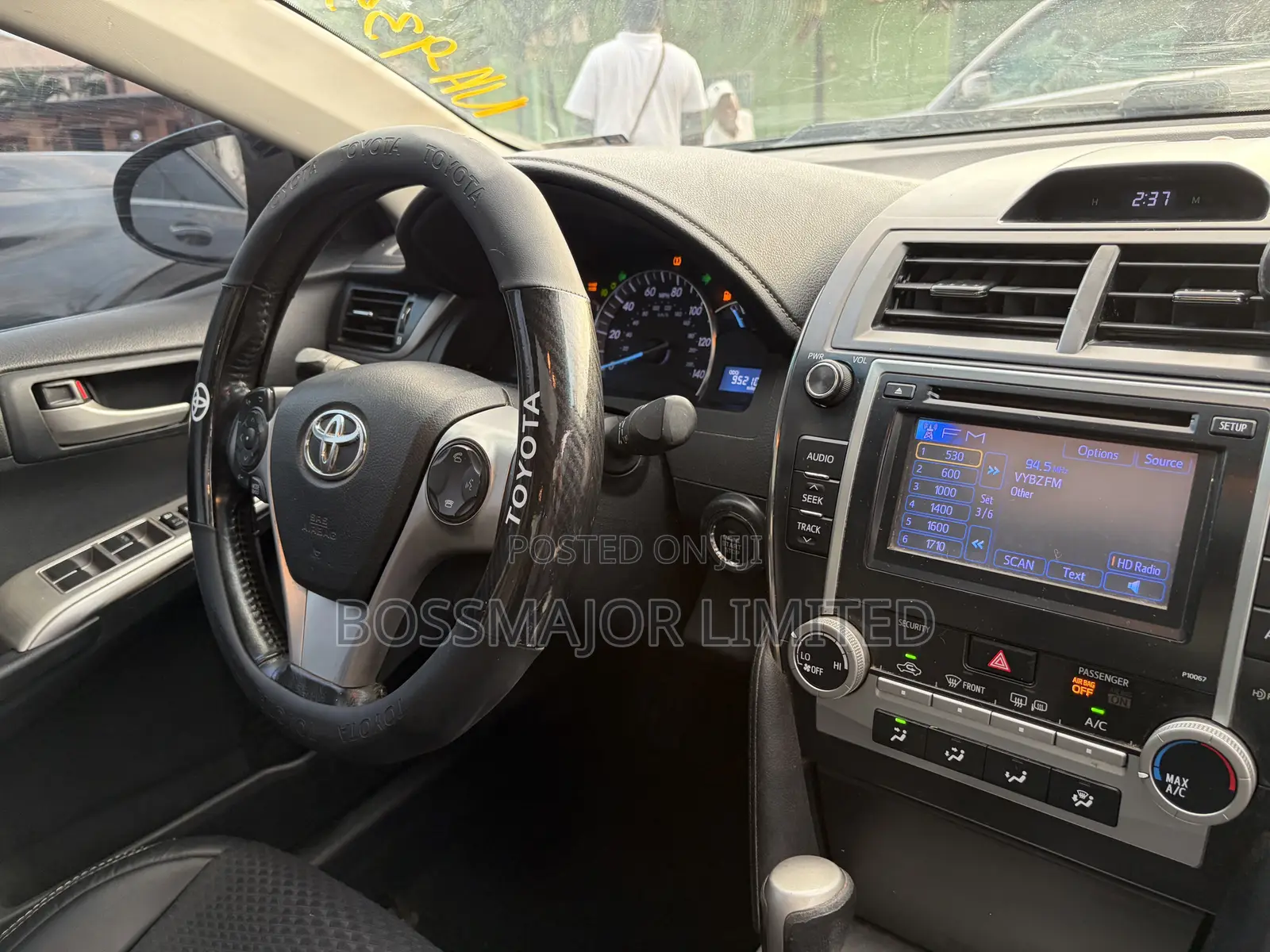 Toyota Camry SE 4dr Sedan (2.5L 4cyl 6A) 2013 Black
