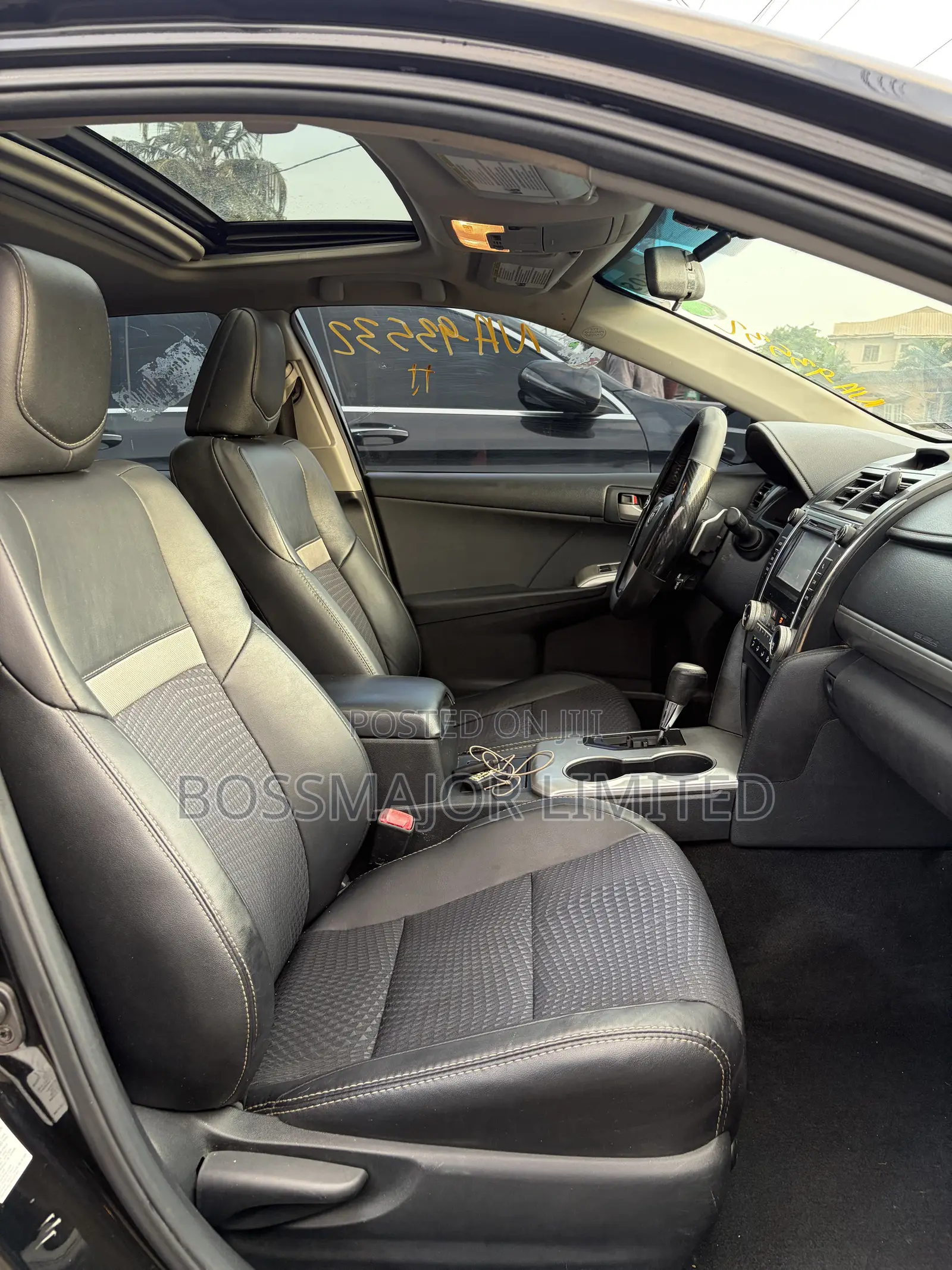 Toyota Camry SE 4dr Sedan (2.5L 4cyl 6A) 2013 Black