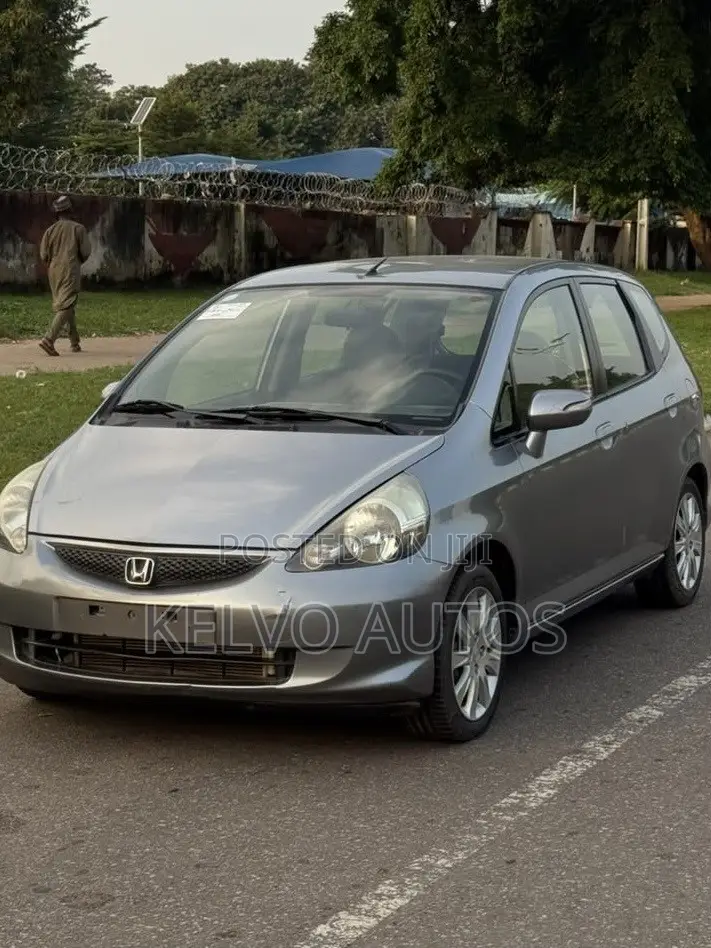Honda Jazz 2006 Maroon