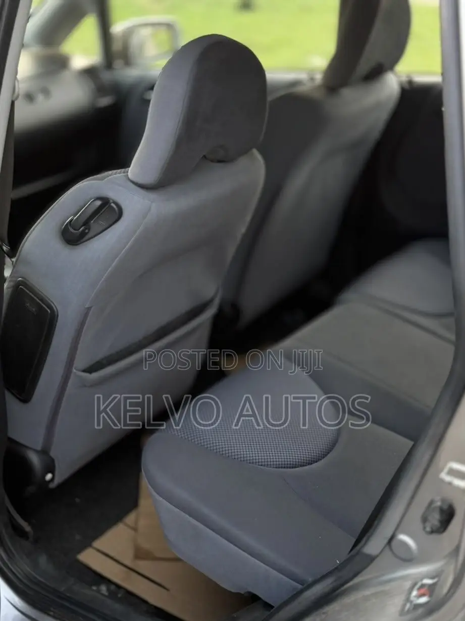 Honda Jazz 2006 Maroon