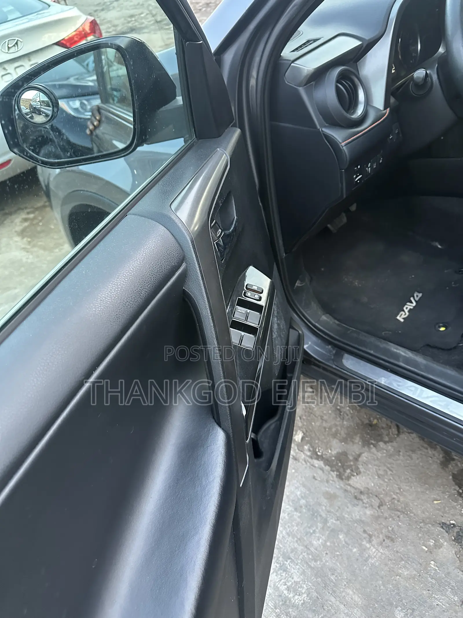 Toyota RAV4 Limited 4dr SUV AWD (2.5L 4cyl 6A) 2018 Gray