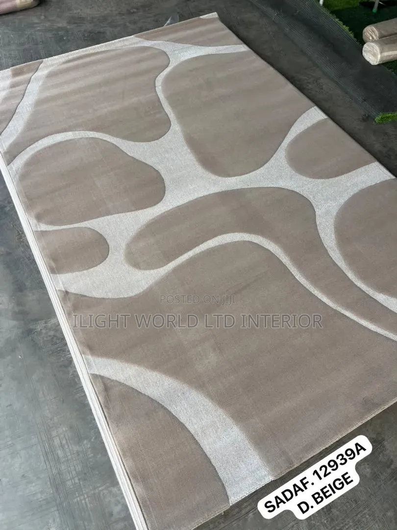 Fluffy Center Rug