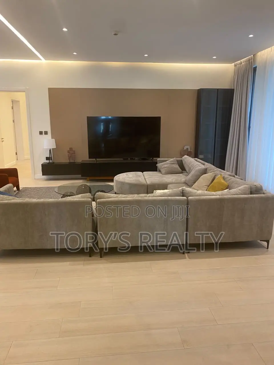 Furnished 3bdrm Apartment in Ikoyi S.W for sale