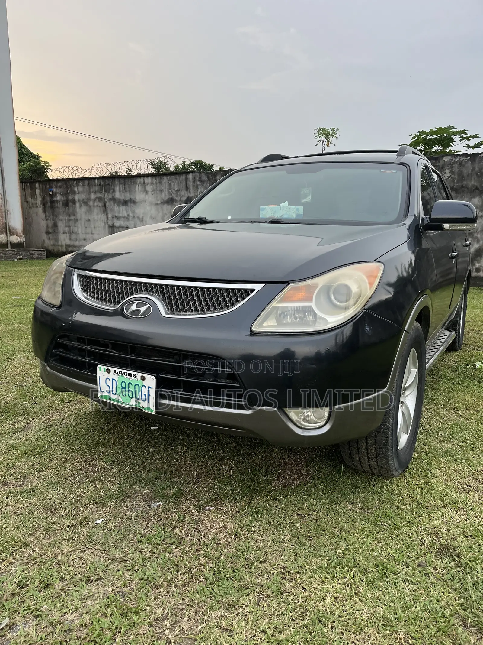 Hyundai Veracruz 2012 Black