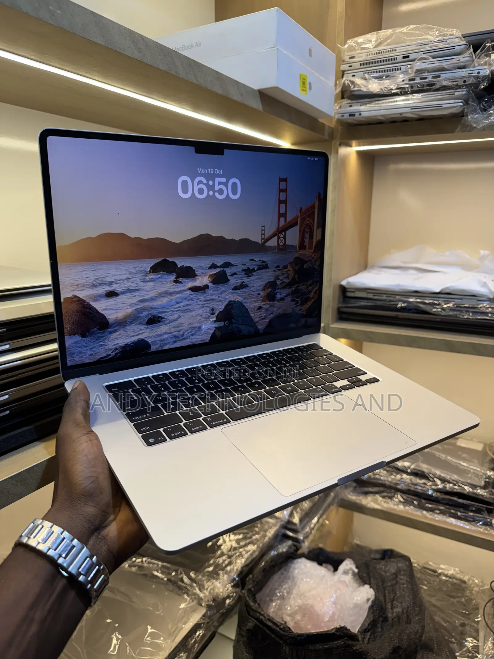 Laptop Apple MacBook Air 2024 M3 16GB Apple M3 SSD 512GB