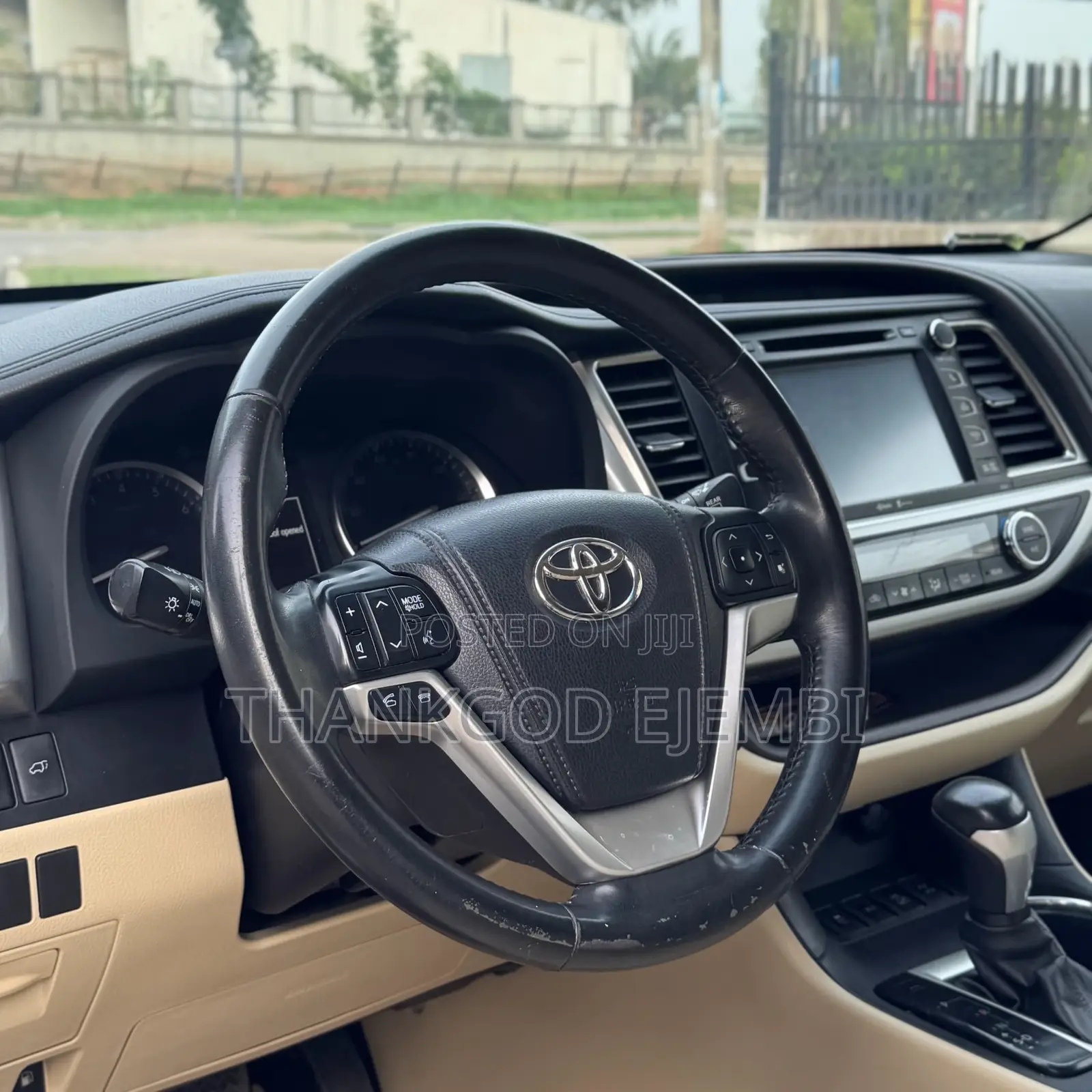 Toyota Highlander XLE 4dr SUV (3.5L 6cyl 6A) 2015 White