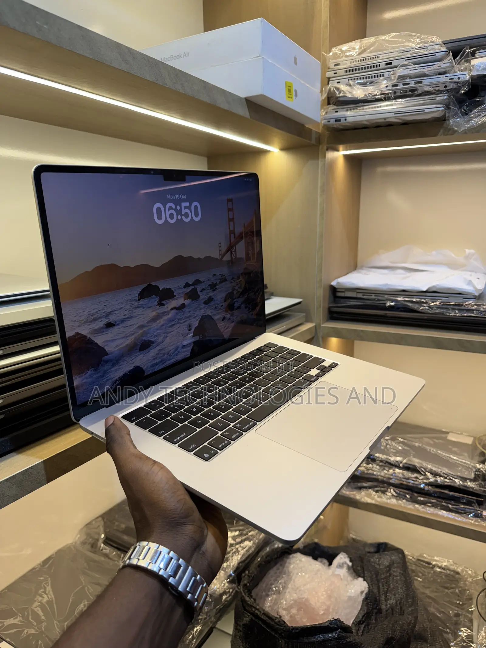 Laptop Apple MacBook Air 2026 M5 16GB Apple M5 SSD 512GB