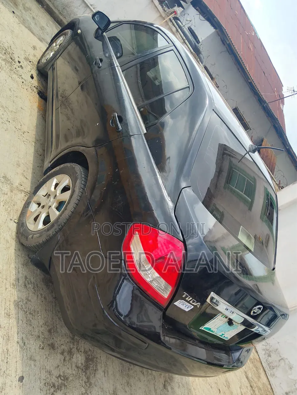 Nissan Tiida 2009 Black