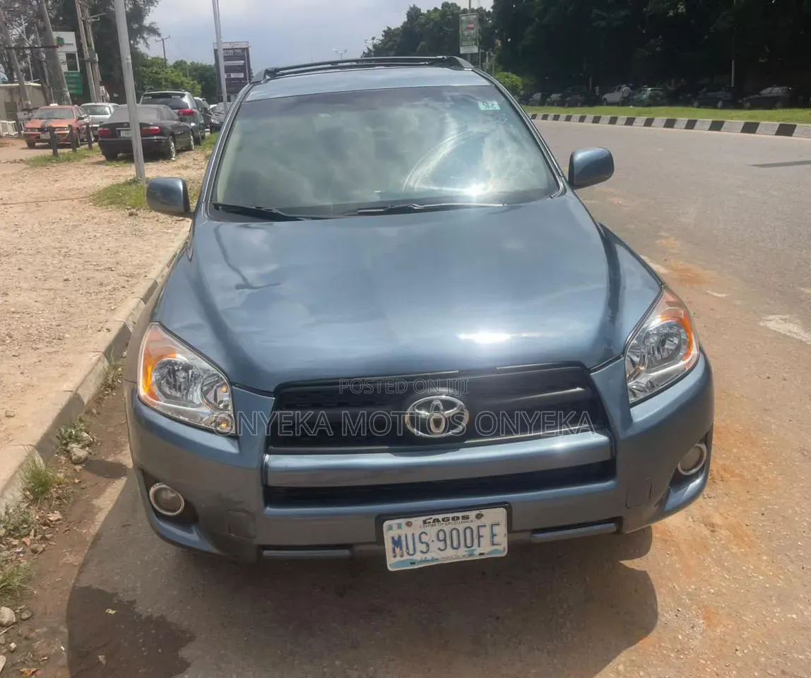 Toyota RAV4 2011 Gray