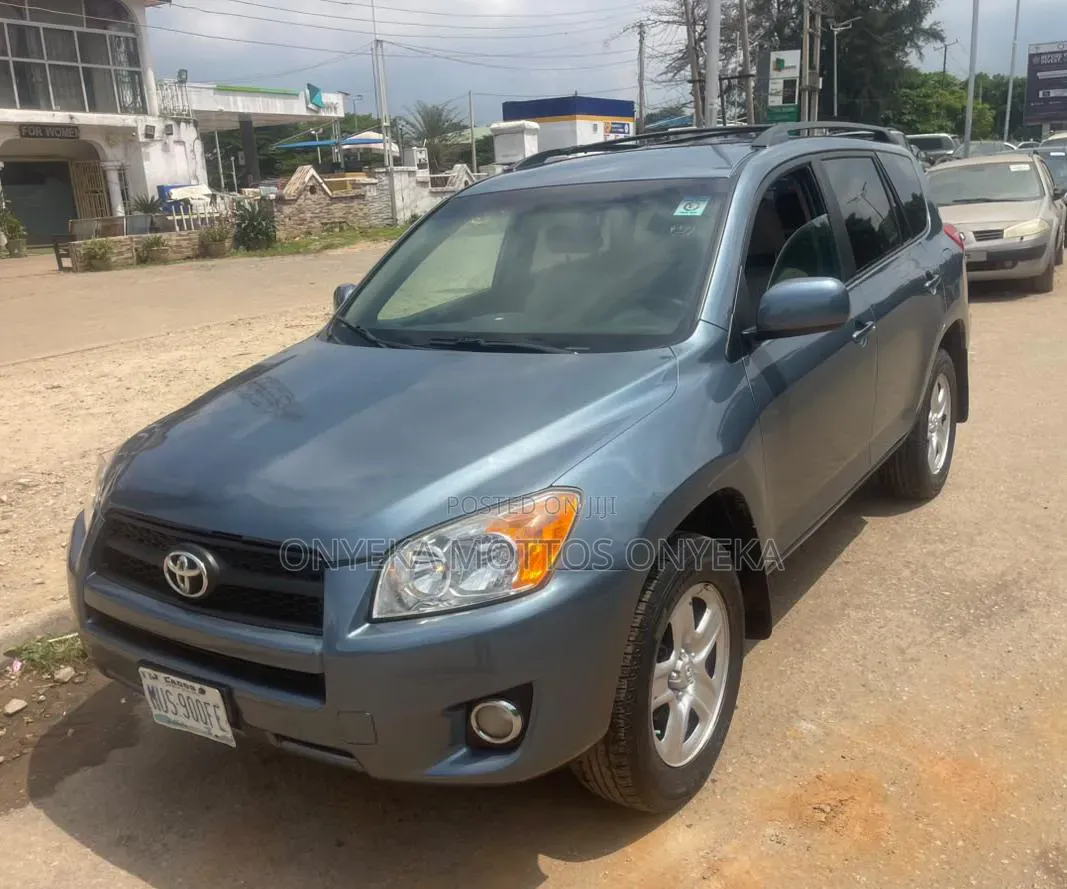 Toyota RAV4 2011 Gray