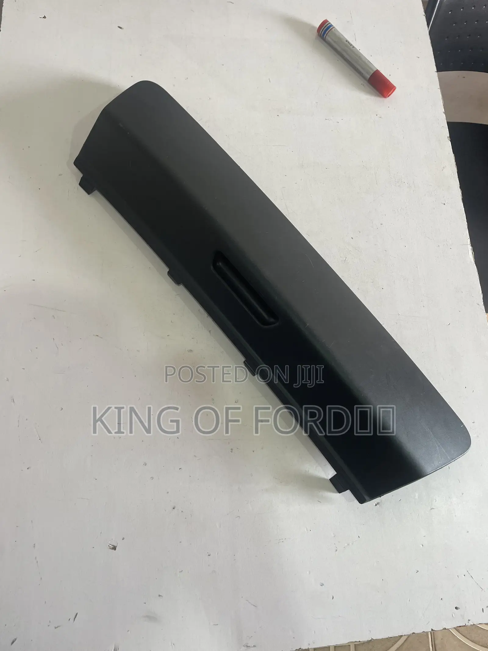 Ford Explorer 2018 Rear Tow Cover
