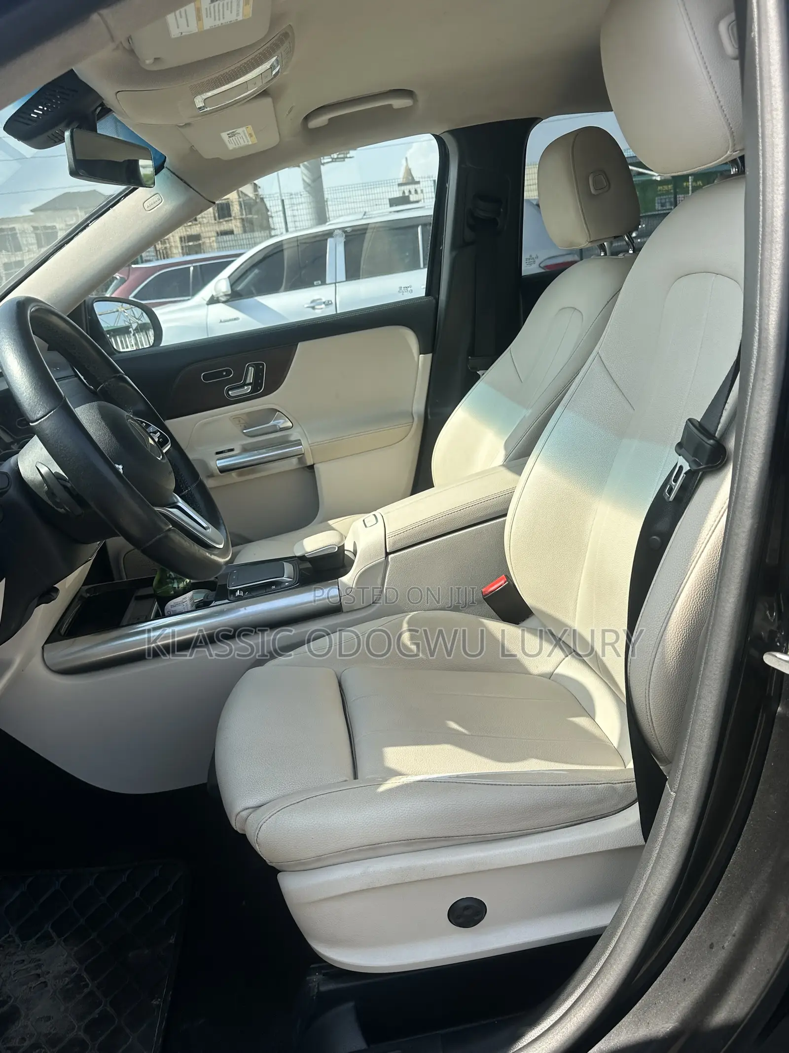 Mercedes-Benz GLA 250 2022 Black