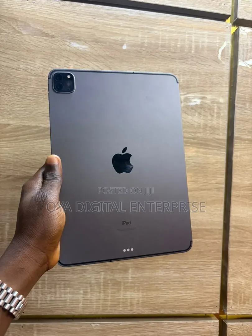 Apple iPad Pro 11 (2020) 128 GB Gray