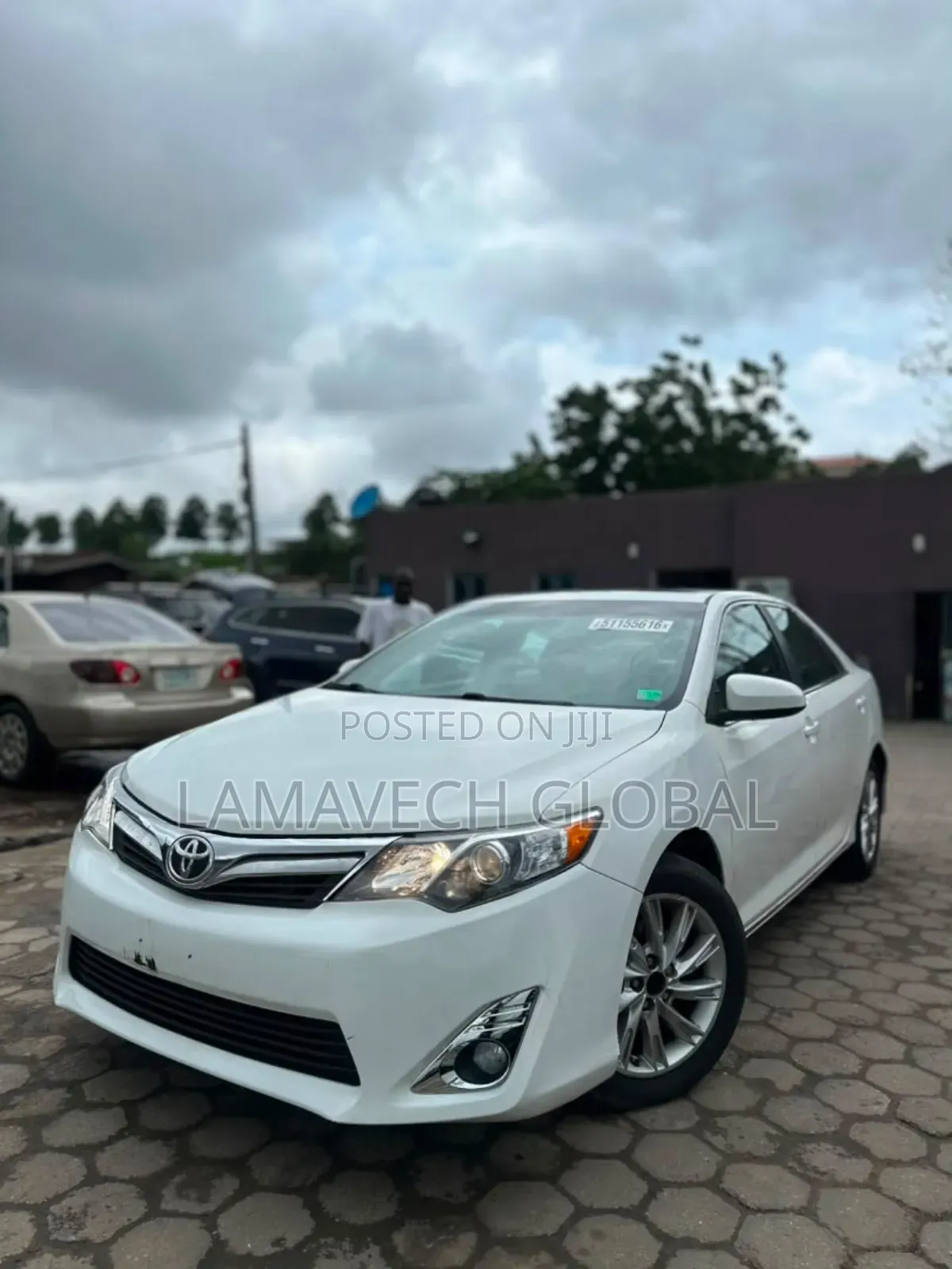 Toyota Camry LE 4dr Sedan (2.5L 4cyl 6A) 2012 Silver