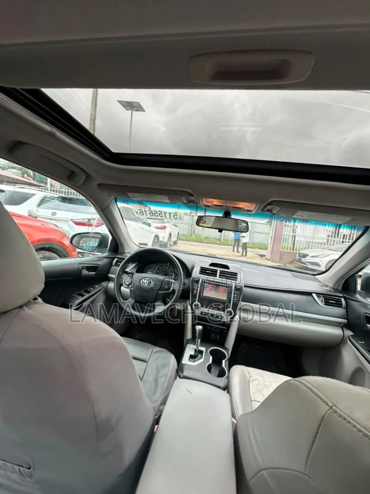 Toyota Camry LE 4dr Sedan (2.5L 4cyl 6A) 2012 Silver