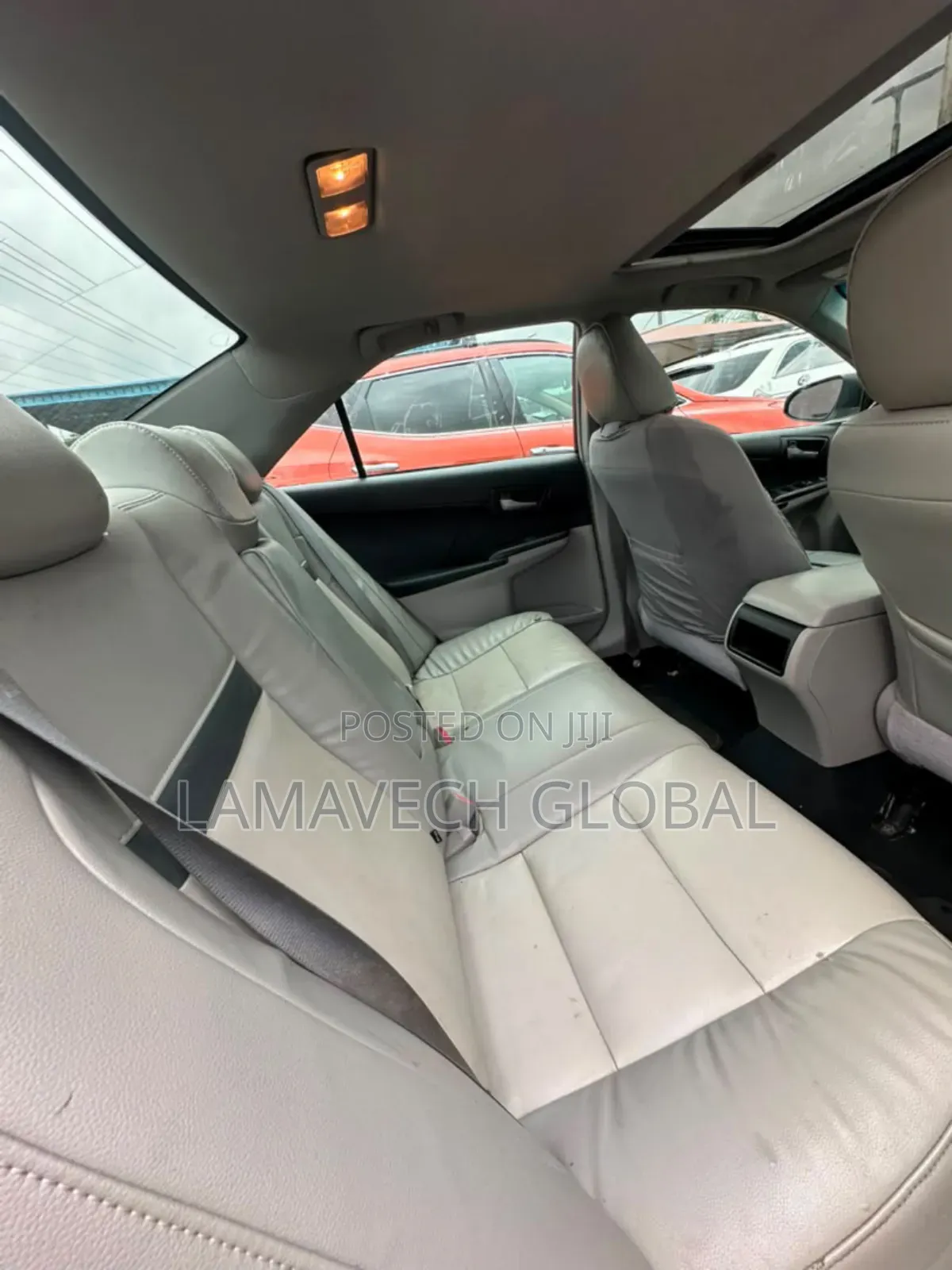 Toyota Camry LE 4dr Sedan (2.5L 4cyl 6A) 2012 Silver