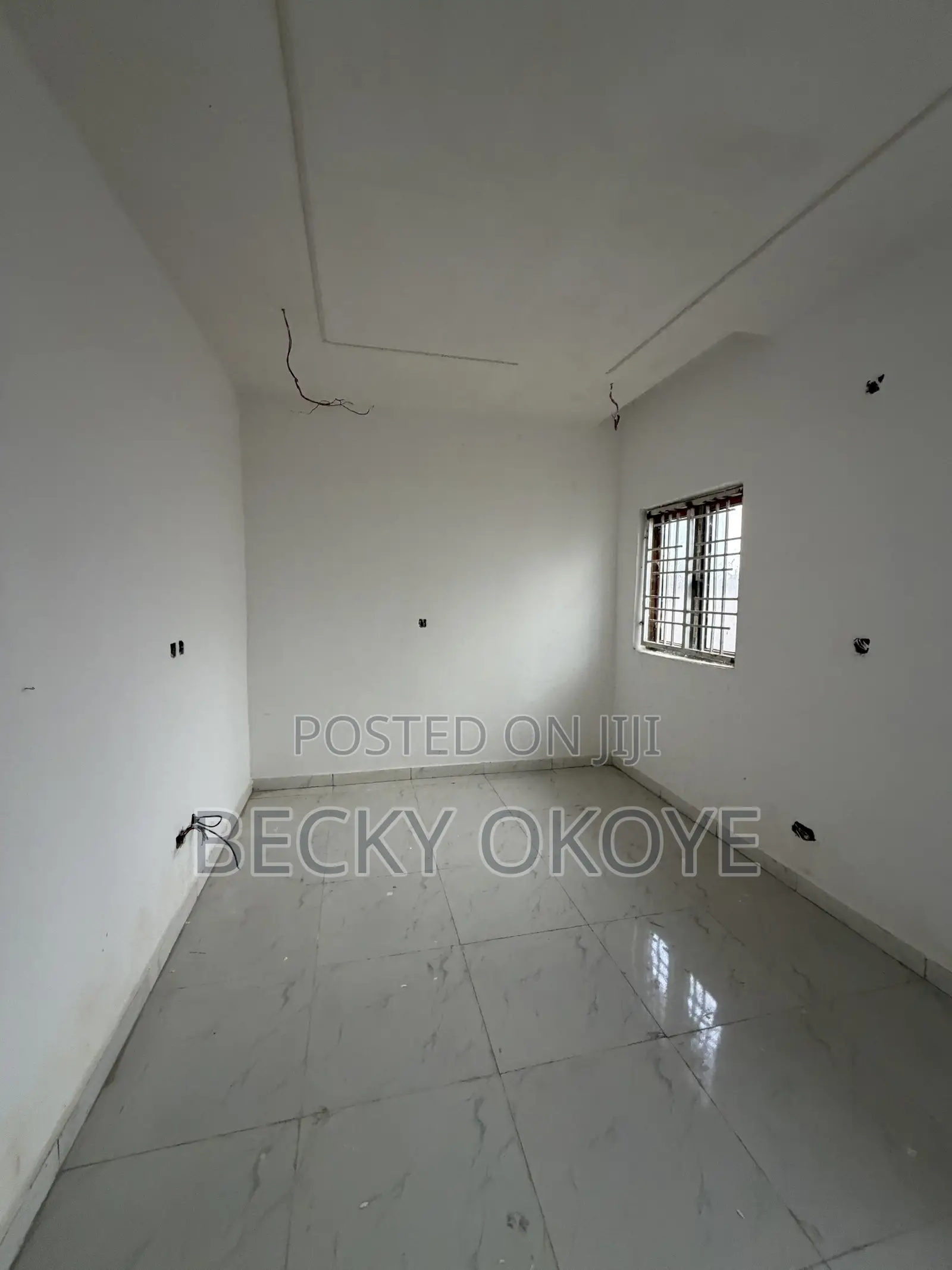 2bdrm Block of Flats in Gaduwa for sale
