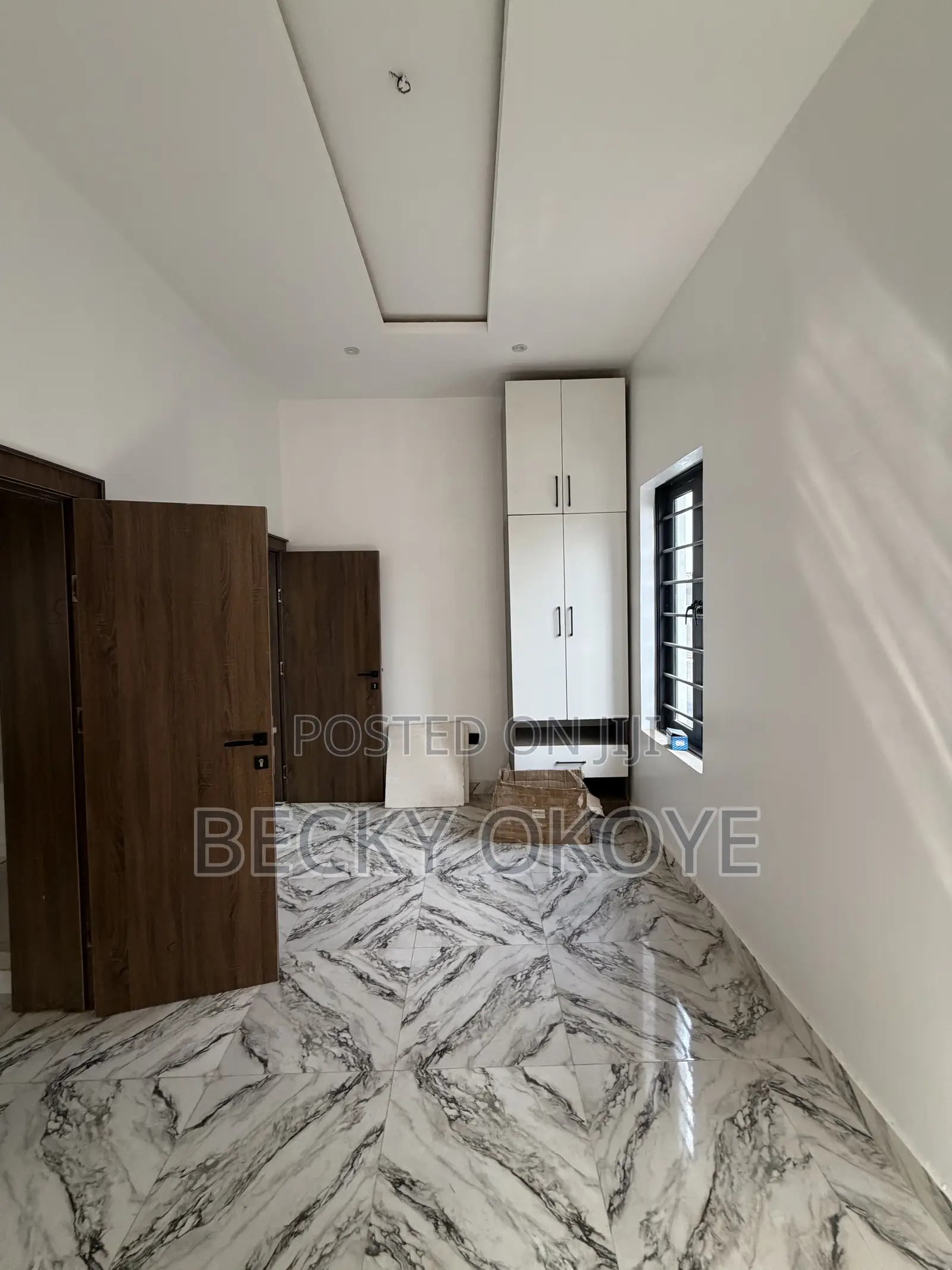 4bdrm Duplex in Gaduwa for sale