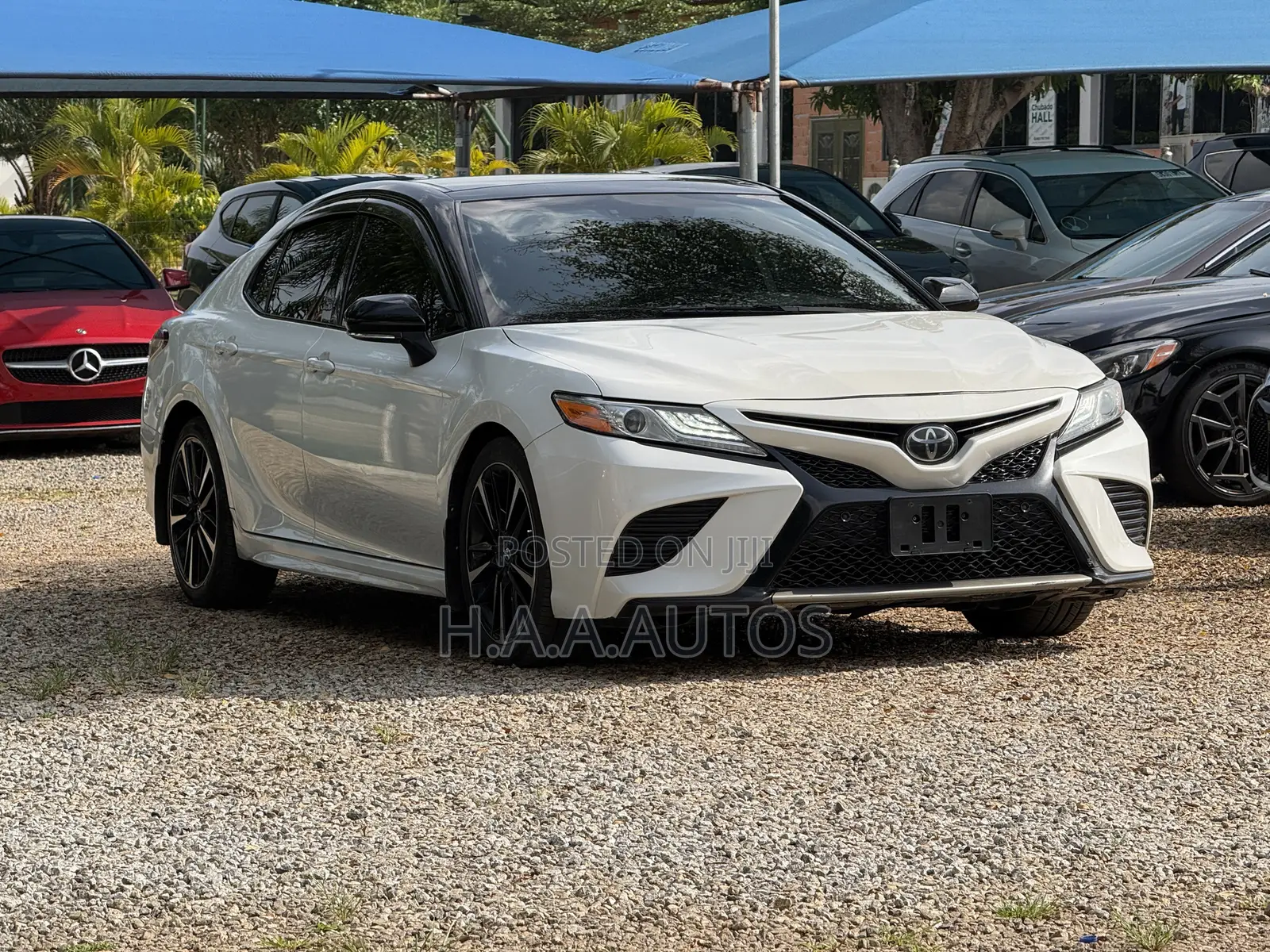 Toyota Camry SE FWD 2020 White