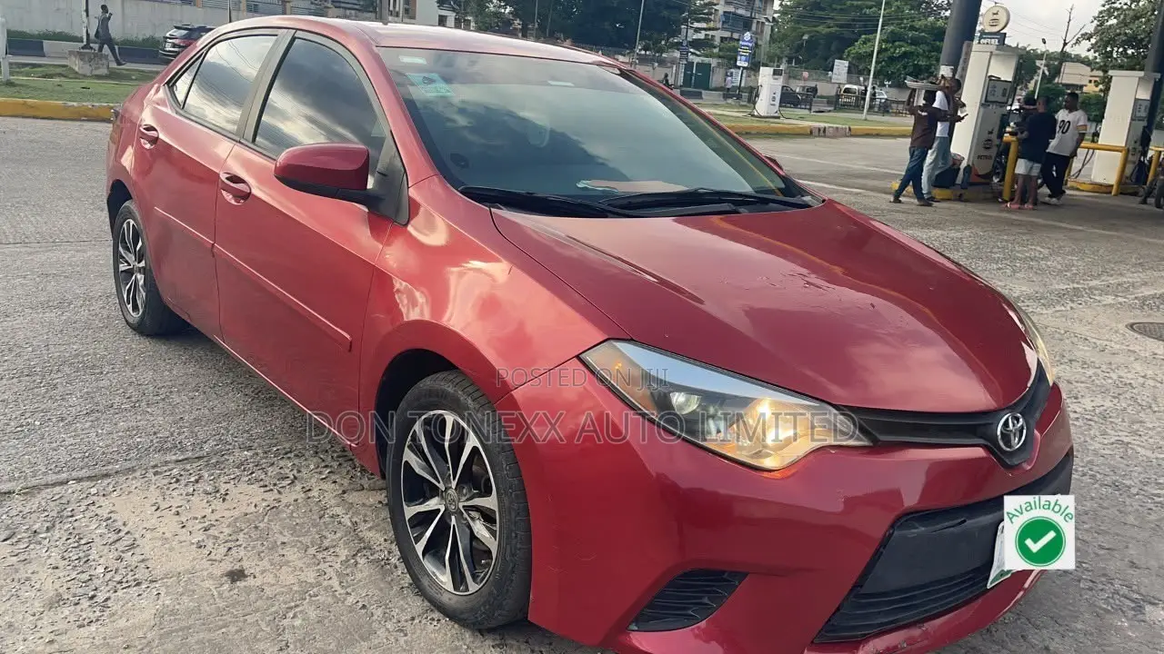 Toyota Corolla LE Premium 4dr Sedan (1.8L 4cyl CVT) 2014 Red