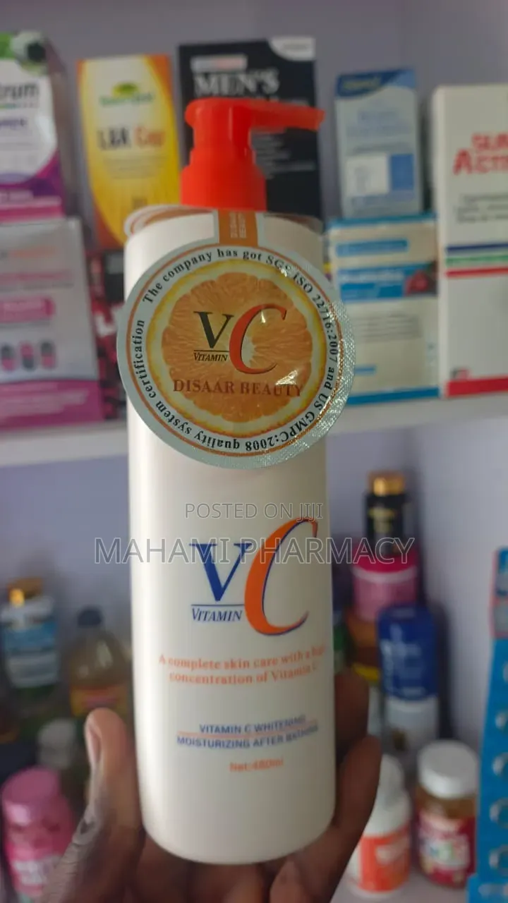 DISAAR BEAUTY Vitamin C Whitening Moisturizing After-Bath Lotion