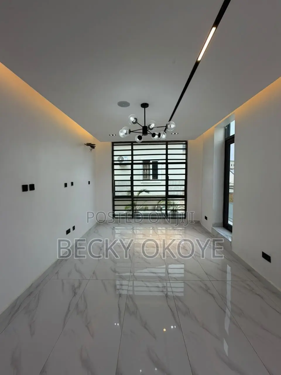 6bdrm Duplex in Apo for sale