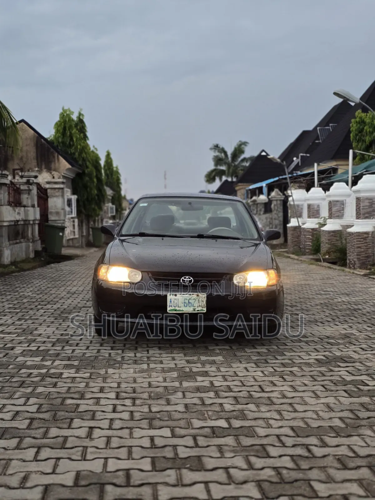 Toyota Corolla 2002 Black