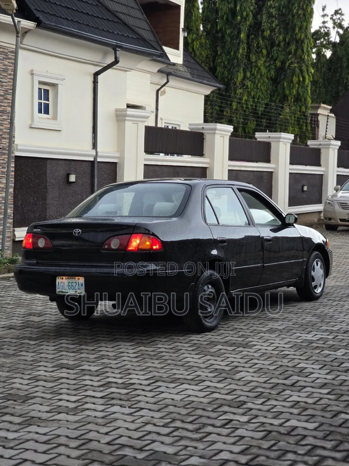 Toyota Corolla 2002 Black