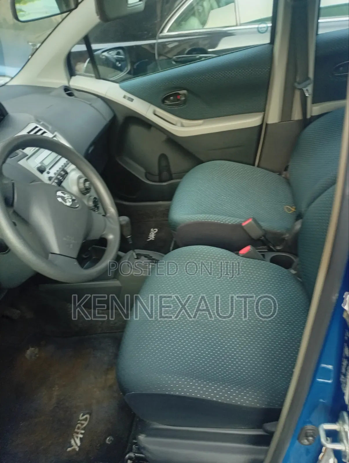 Toyota Yaris 1.5 Liftback 2009 Blue