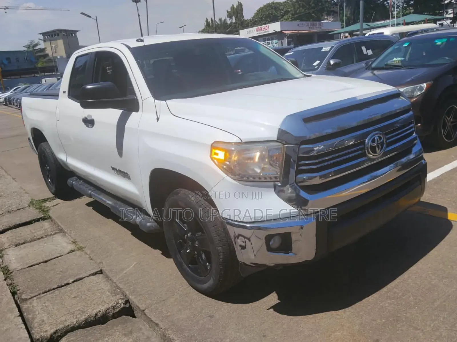 Toyota Tundra 2016 White