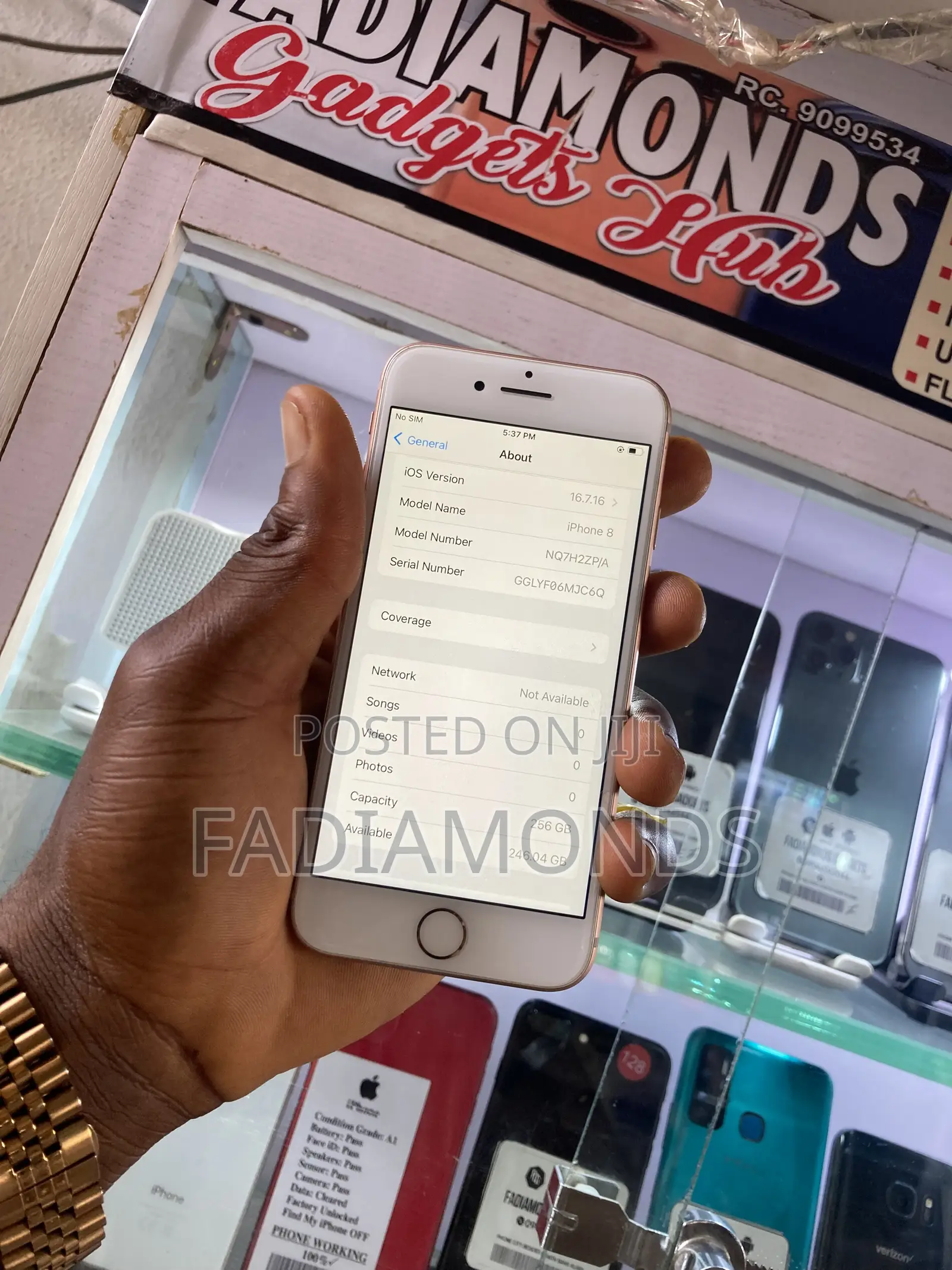 New Apple iPhone 8 256 GB Gold