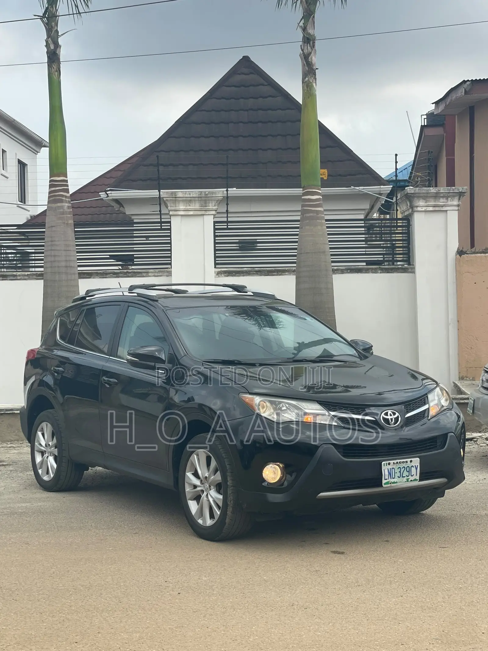 Toyota RAV4 Limited 4dr SUV (2.5L 4cyl 6A) 2014 Black
