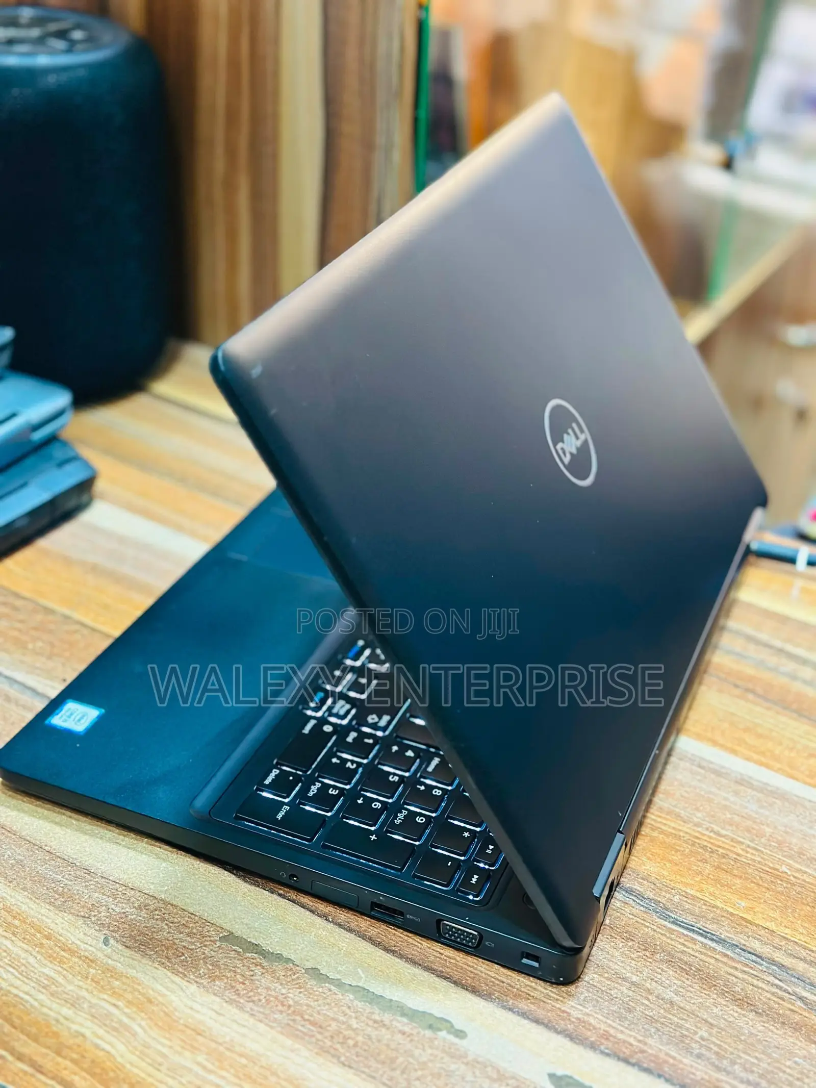 Laptop Dell Latitude 5591 8GB Intel Core i7 SSD 256GB