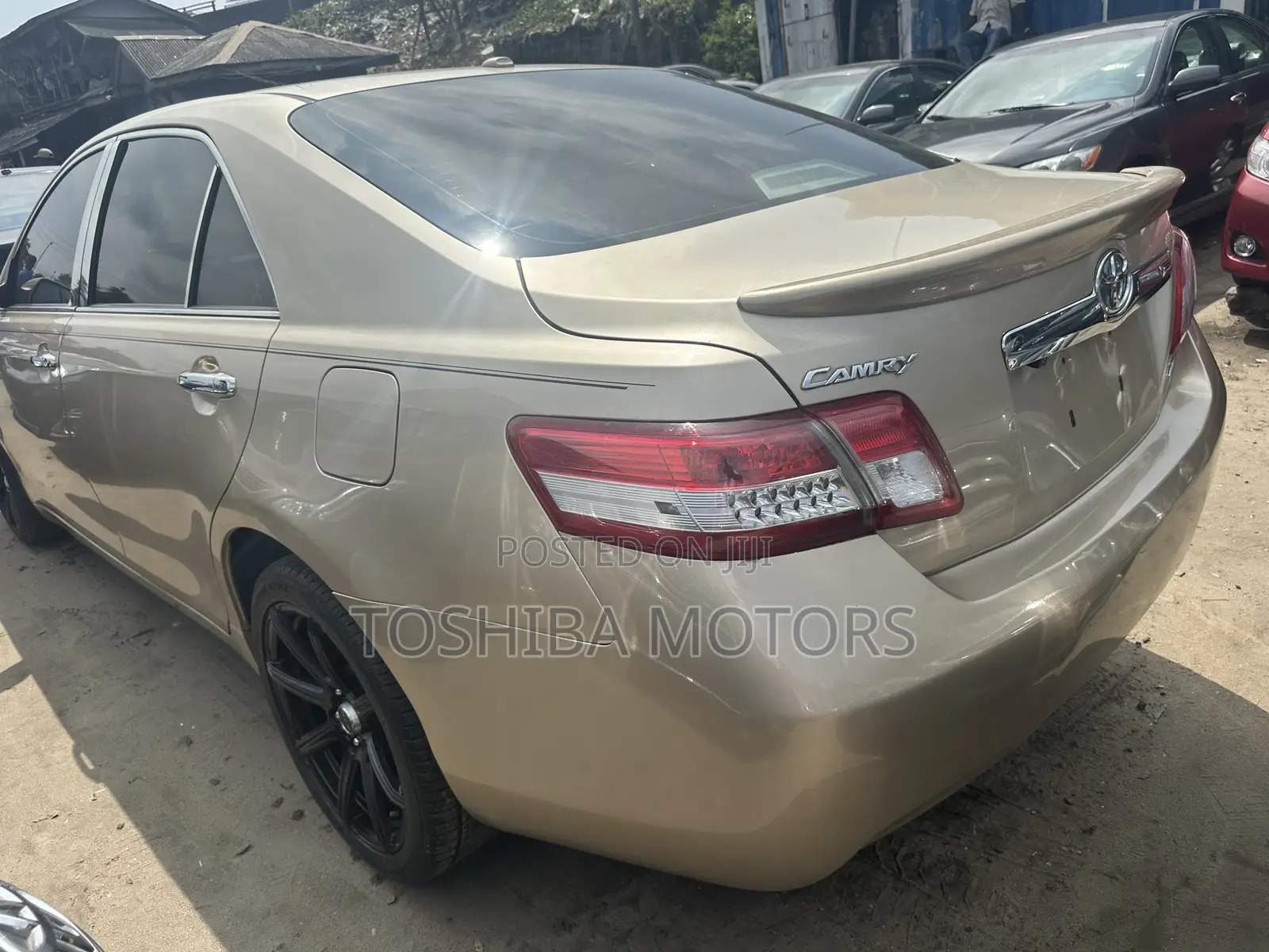 Toyota Camry 2011 Gold