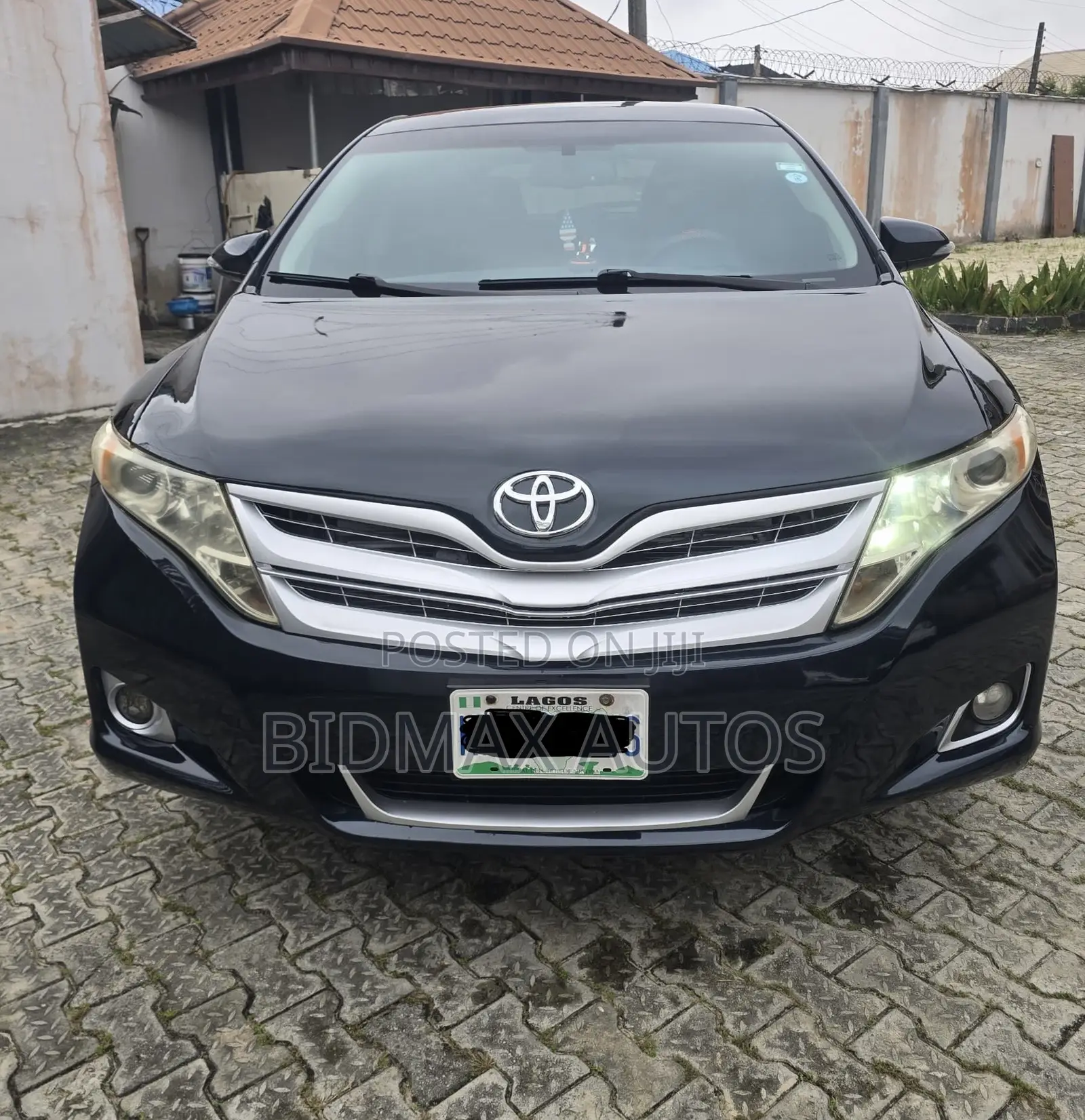 Toyota Venza XLE 2016 Black