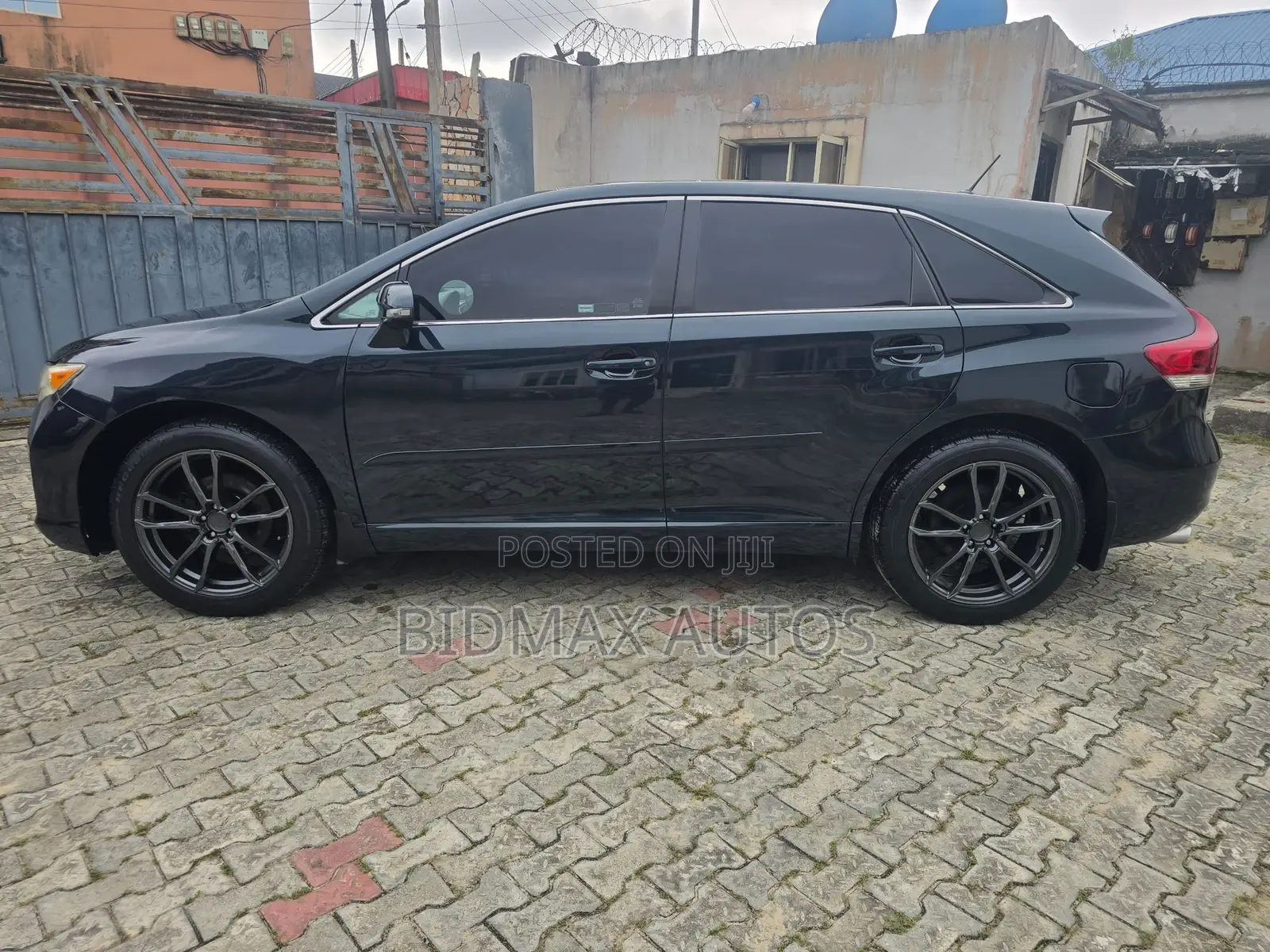 Toyota Venza XLE 2016 Black