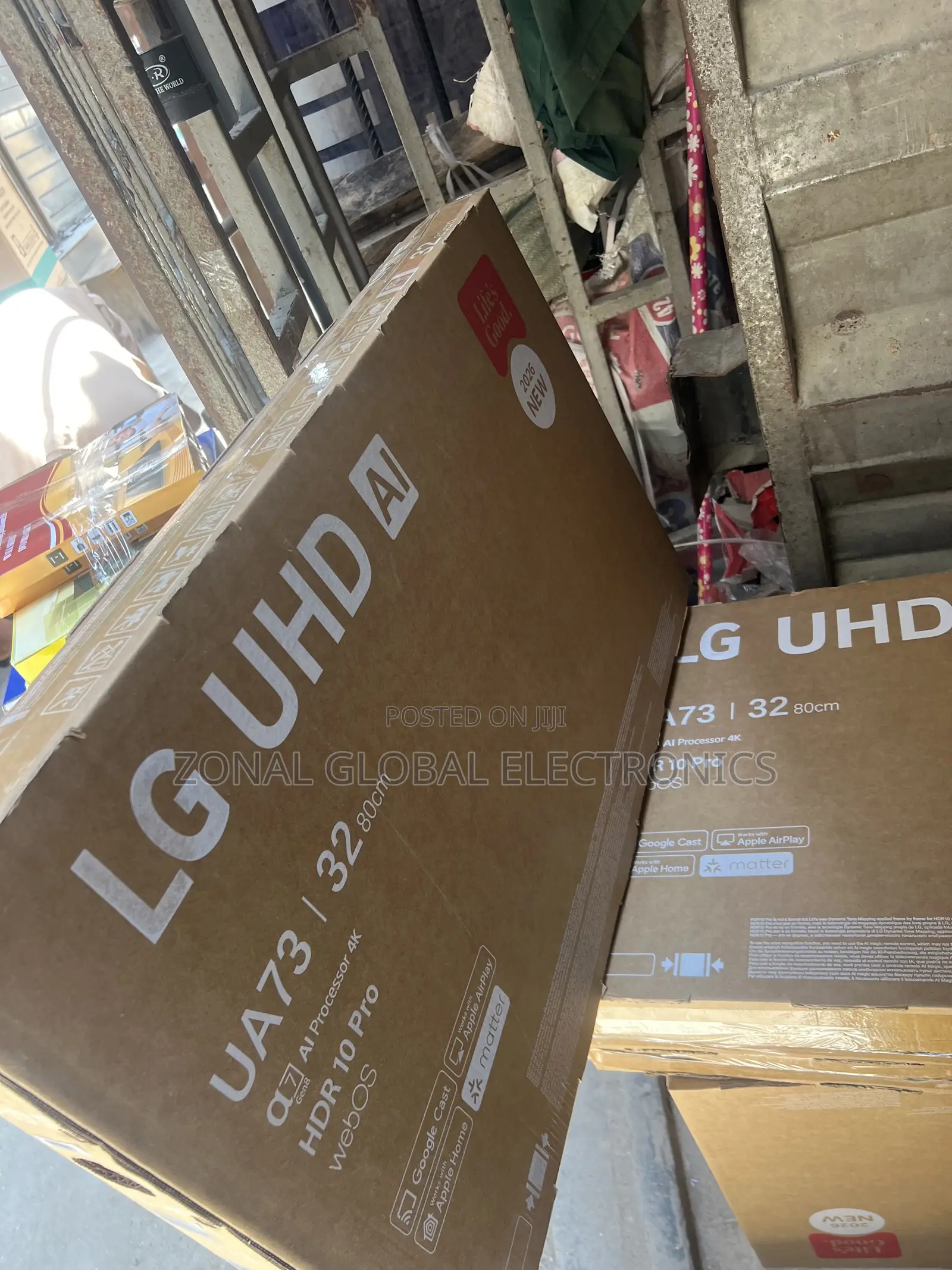LG UHD Smart Television 32 Inches