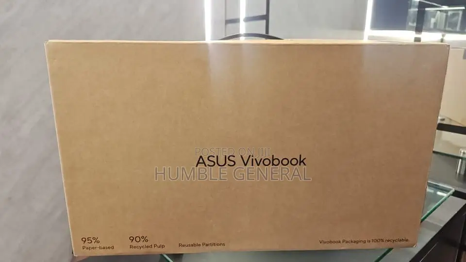 New Laptop Asus Vivobook 17 16GB Intel Core 7 SSD 1T