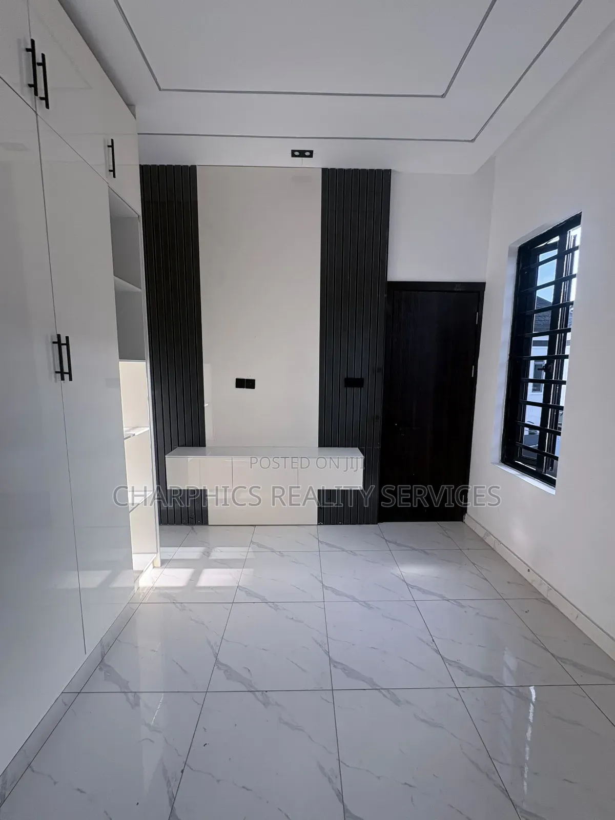 4bdrm Duplex in Lekki Phase 2 for sale