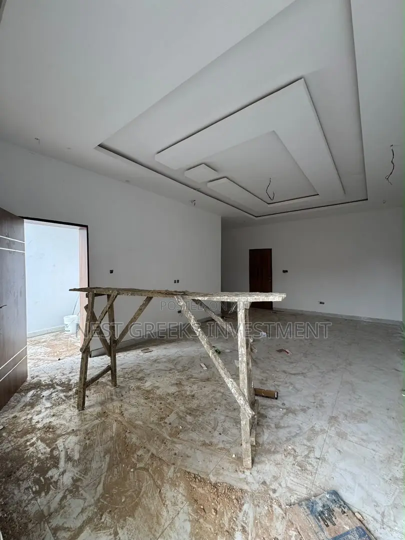 4bdrm Duplex in Gbagada for sale