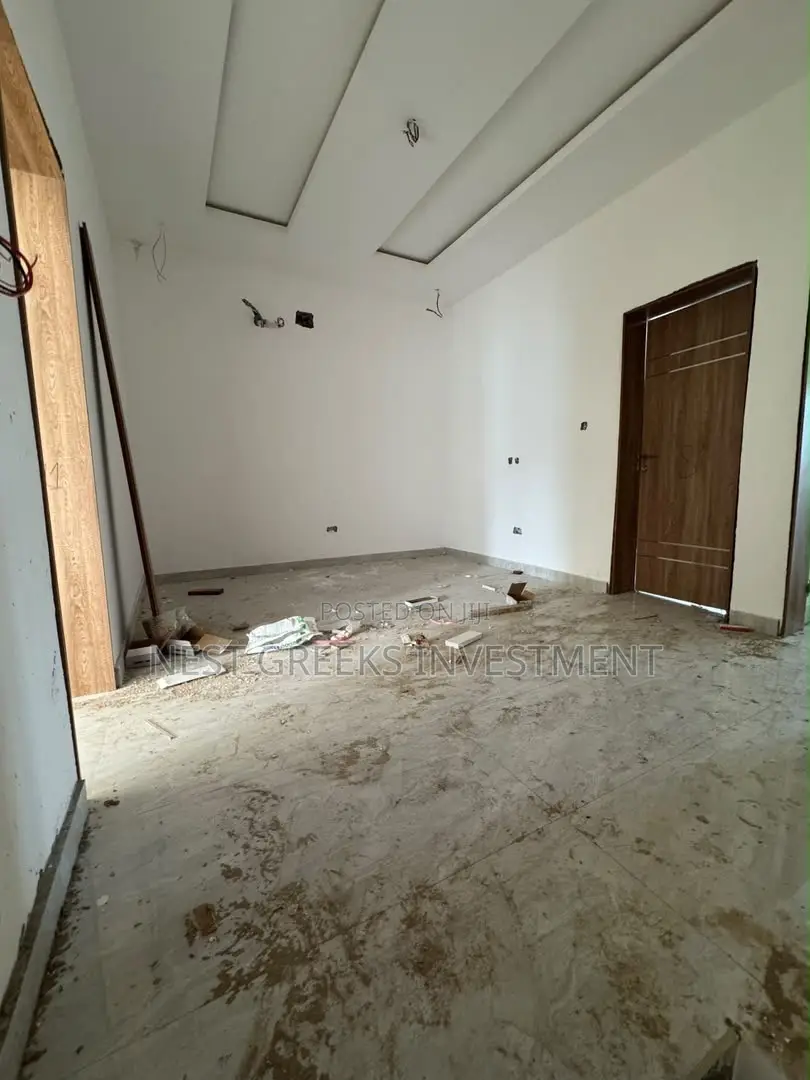 4bdrm Duplex in Gbagada for sale