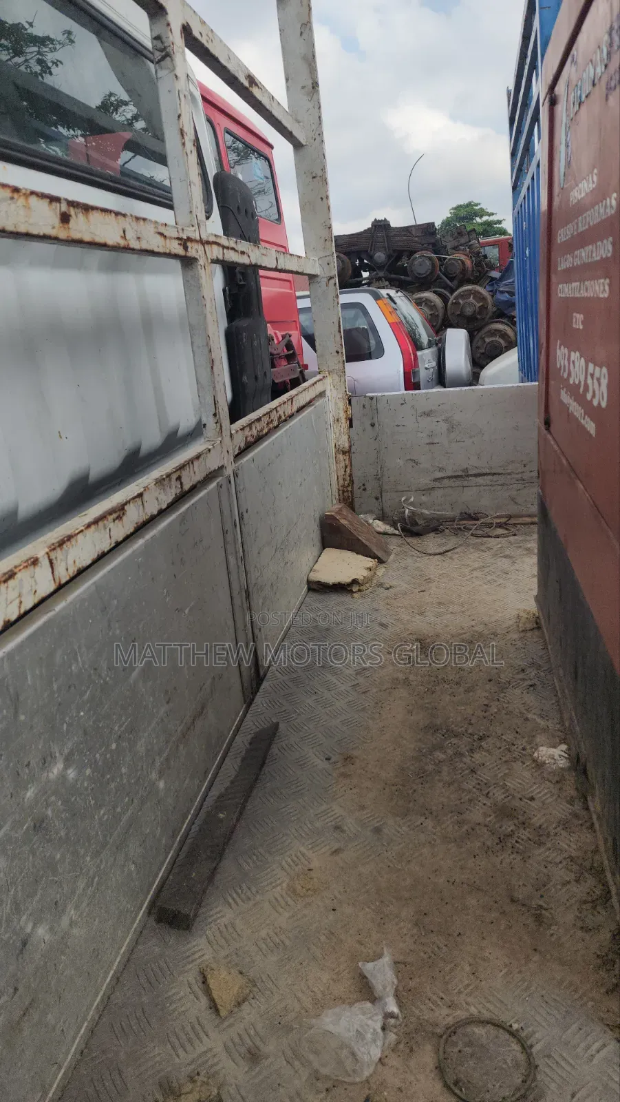 Mitsubishi Canter Truck 2006 White