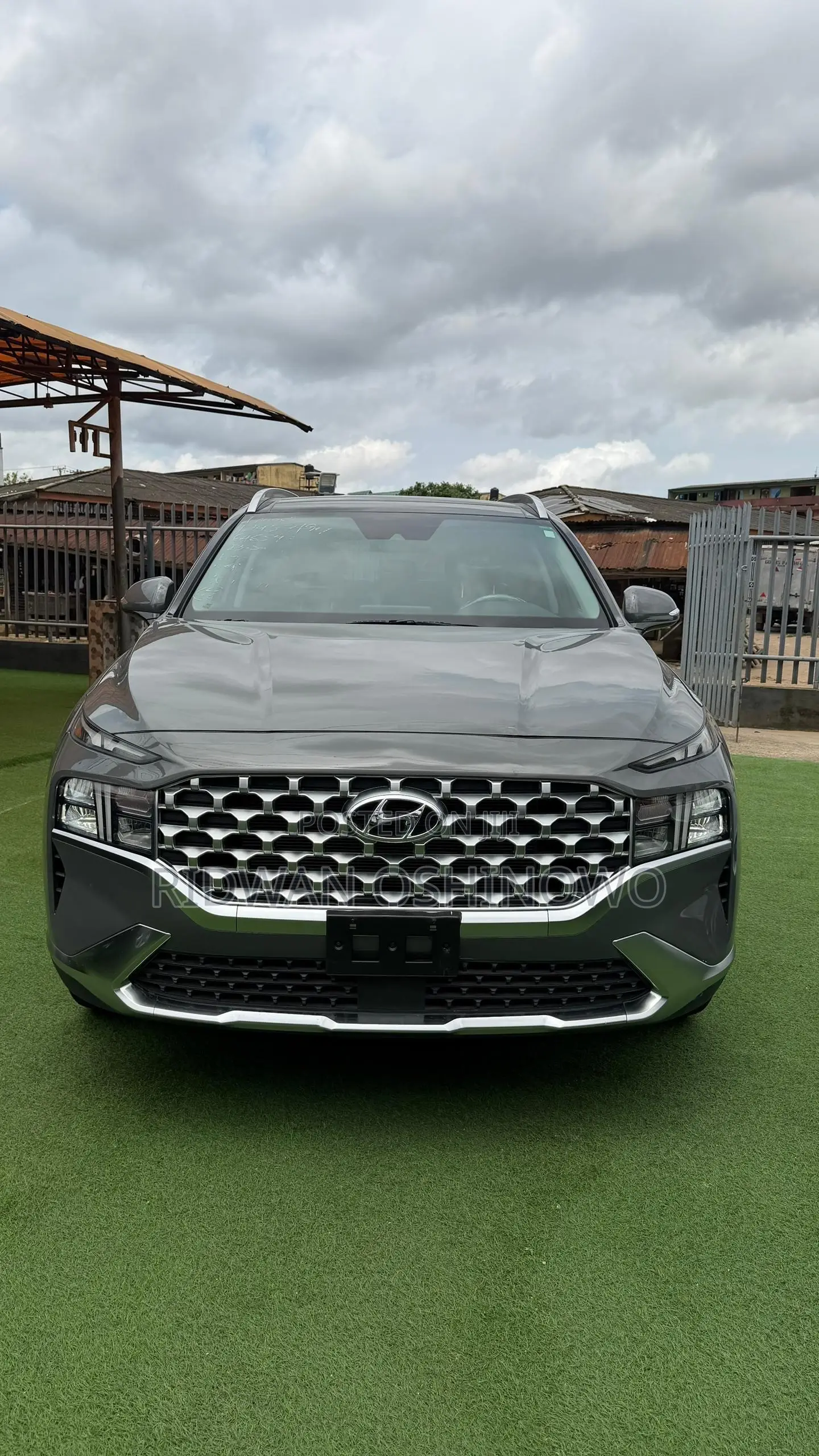 Hyundai Santa Fe Limited 2023 Gray