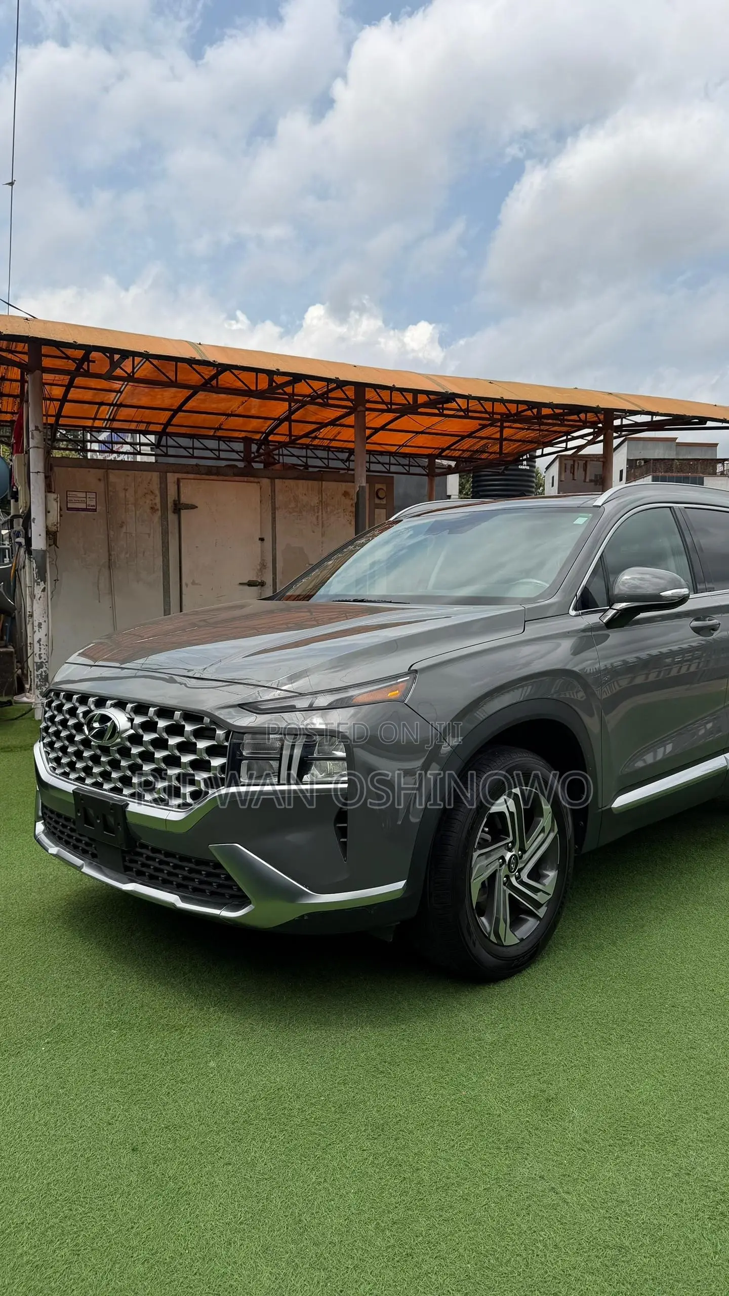 Hyundai Santa Fe Limited 2023 Gray