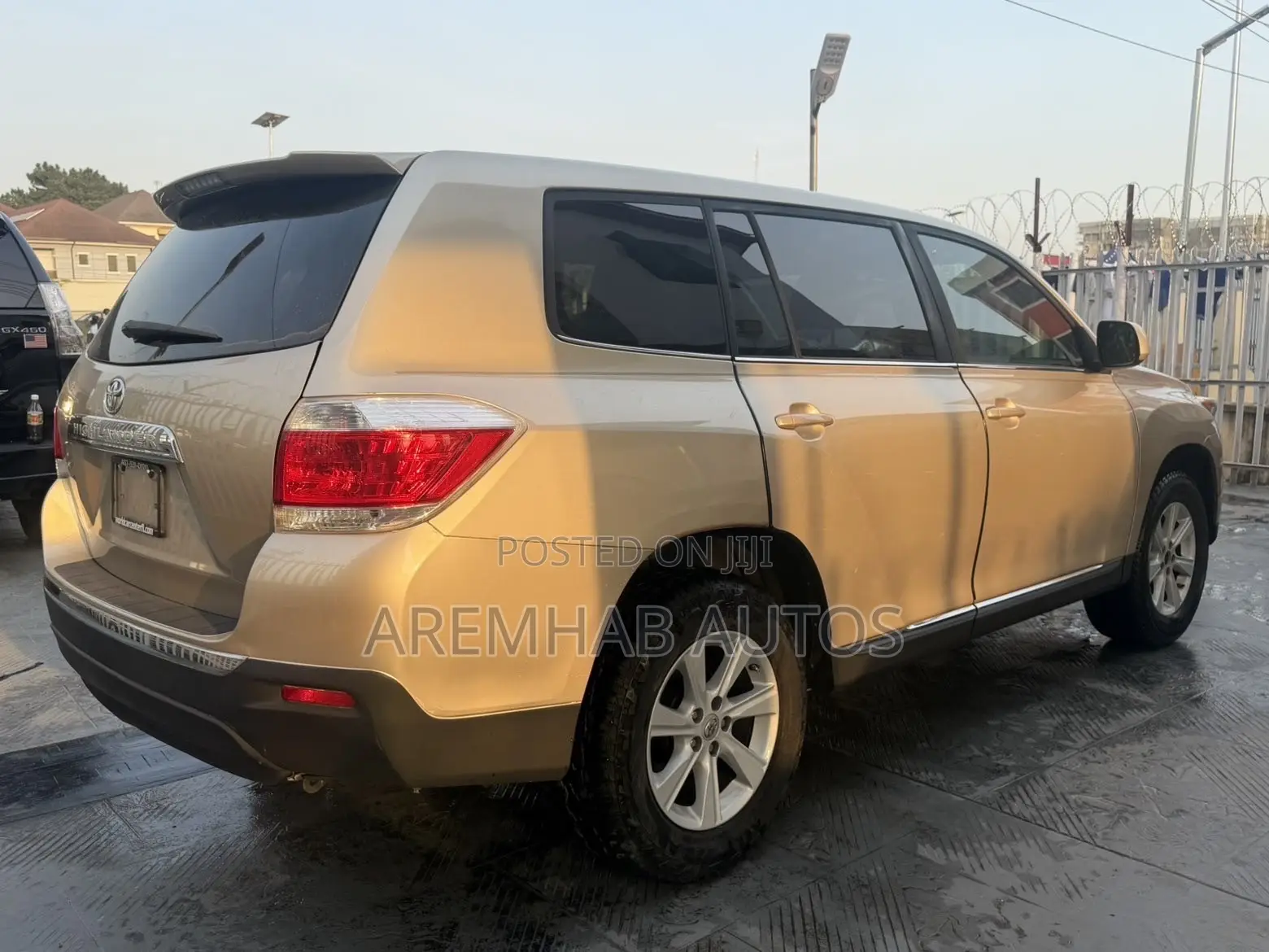 Toyota Highlander 2013 Gold