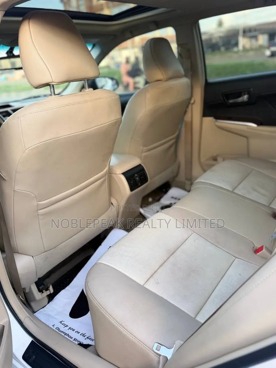 Toyota Camry XLE 4dr Sedan (3.5L 6cyl 6A) 2014 White