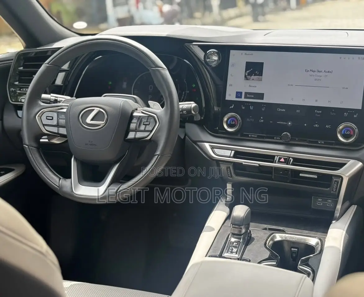 Lexus RX 350 AWD 2024 White