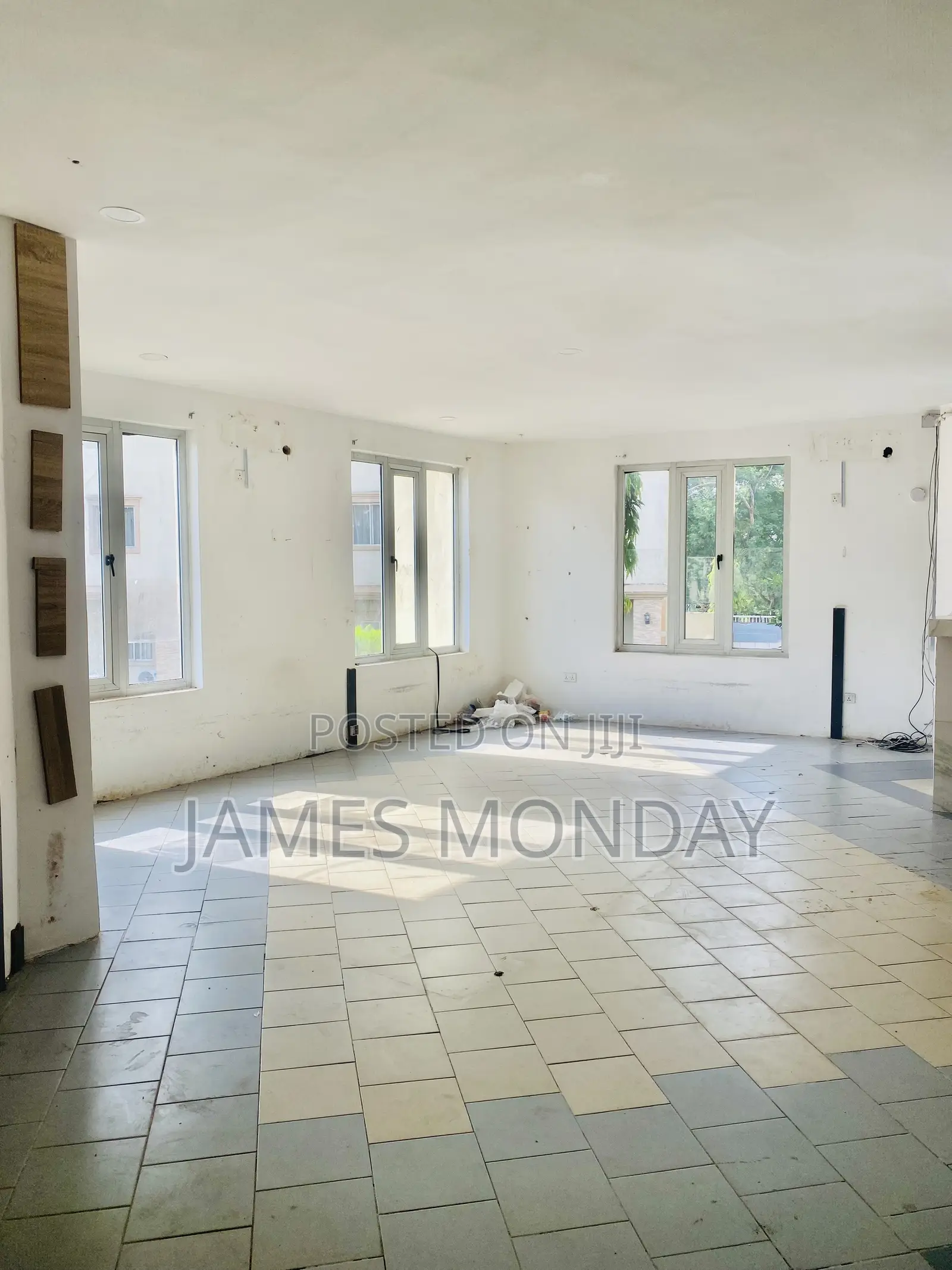 150 Square Meter Office/Resturant Space to Let